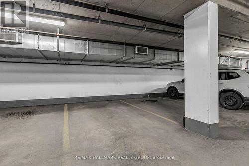 413 - 2785 Baseline Road, Ottawa, ON - Indoor Photo Showing Garage