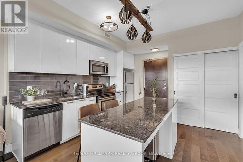 413 - 2785 Baseline Road, Ottawa, ON - Indoor Photo Showing Kitchen With Stainless Steel Kitchen With Upgraded Kitchen