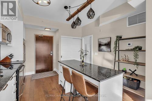 413 - 2785 Baseline Road, Ottawa, ON - Indoor Photo Showing Kitchen With Upgraded Kitchen