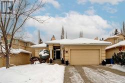 24 Schiller Crescent NW  Calgary, AB T3L 1W7