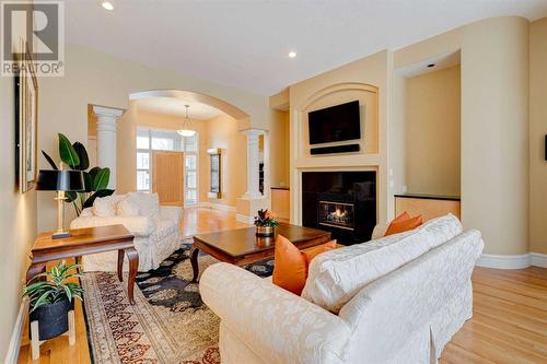 24 Schiller Crescent Nw, Calgary, AB - Indoor Photo Showing Living Room With Fireplace