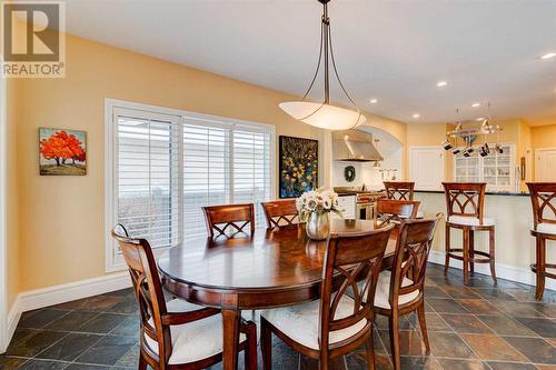 24 Schiller Crescent Nw, Calgary, AB - Indoor Photo Showing Dining Room