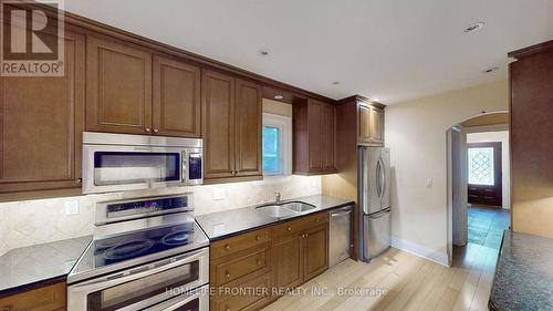 139 Hillhurst Boulevard, Toronto, ON - Indoor Photo Showing Kitchen With Double Sink