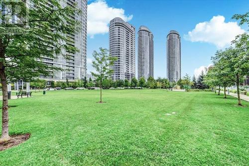 3024 - 275 Village Green Square, Toronto, ON - Outdoor