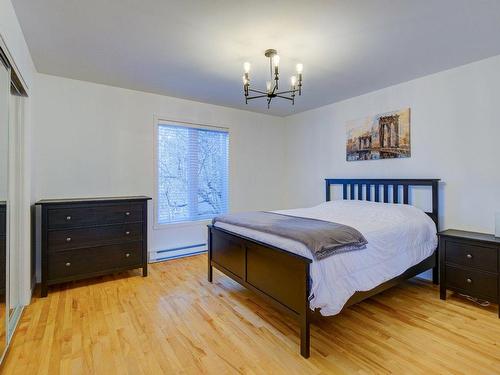 Chambre Ã  coucher principale - 88  - 90 Rue Jean-Talon, Saint-Jean-Sur-Richelieu, QC - Indoor Photo Showing Bedroom