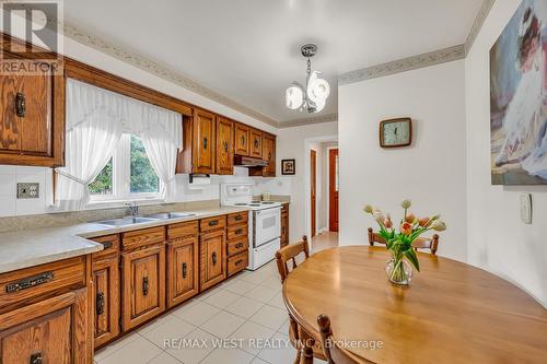 5 Picton Crescent, Toronto, ON - Indoor