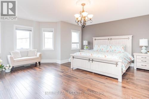 390 Barber Drive, Halton Hills, ON - Indoor Photo Showing Bedroom