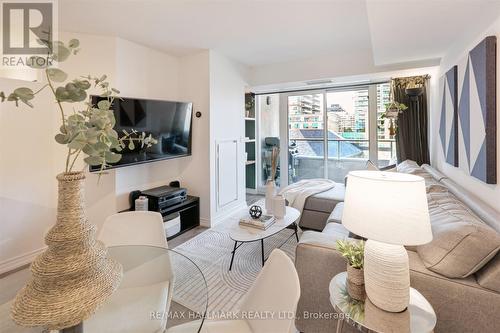 613 - 65 East Liberty Street, Toronto, ON - Indoor Photo Showing Living Room