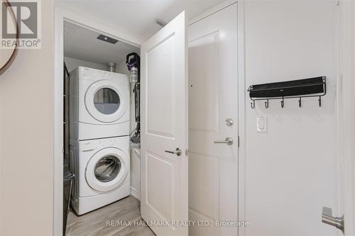 613 - 65 East Liberty Street, Toronto, ON - Indoor Photo Showing Laundry Room