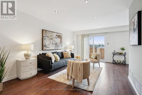 29 Tompkins Lane, Ajax, ON - Indoor Photo Showing Living Room