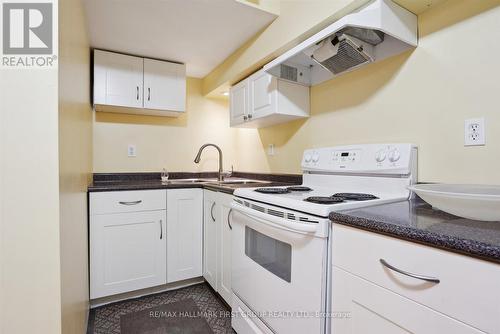 29 Tompkins Lane, Ajax, ON - Indoor Photo Showing Kitchen