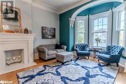 72 High Street, Barrie, ON - Indoor Photo Showing Living Room With Fireplace