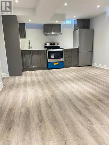 Bsmt - 121 Rouge River Drive, Toronto, ON - Indoor Photo Showing Kitchen