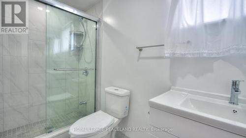 188 Hilltop Drive, East Gwillimbury, ON - Indoor Photo Showing Bathroom