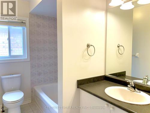 273 Conover Avenue, Aurora, ON - Indoor Photo Showing Bathroom