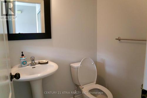 273 Conover Avenue, Aurora, ON - Indoor Photo Showing Bathroom