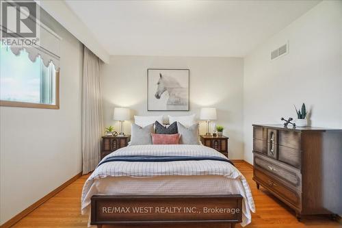 96 Harris Crescent, Vaughan, ON - Indoor Photo Showing Bedroom