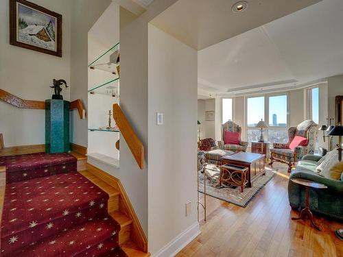 Escalier - 1400-700 Ch. Marie-Le Ber, Montréal (Verdun/Île-Des-Soeurs), QC - Indoor Photo Showing Living Room