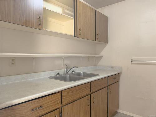 310-791 Marine Dr, Port Alice, BC - Indoor Photo Showing Kitchen With Double Sink