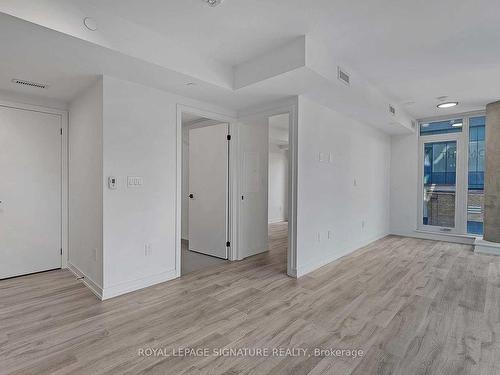 308-2 Augusta Ave, Toronto, ON - Indoor Photo Showing Other Room