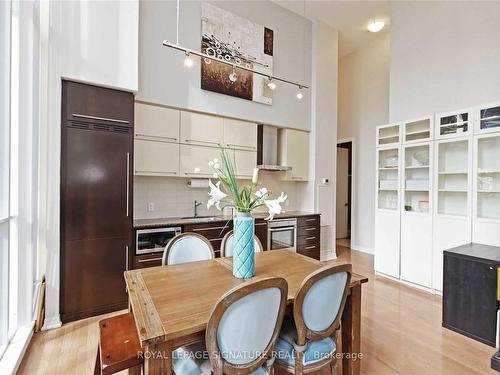 204-770 Bay St, Toronto, ON - Indoor Photo Showing Dining Room