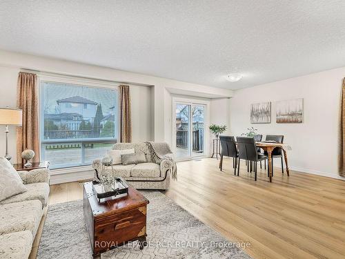 21 Colbourne Cres, Orangeville, ON - Indoor Photo Showing Living Room