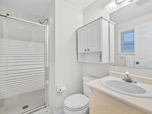 21 Colbourne Cres, Orangeville, ON - Indoor Photo Showing Bathroom