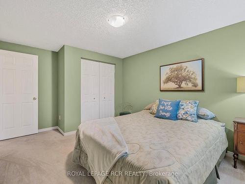 21 Colbourne Cres, Orangeville, ON - Indoor Photo Showing Bedroom