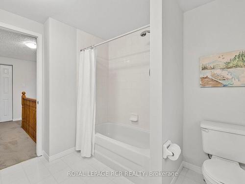 21 Colbourne Cres, Orangeville, ON - Indoor Photo Showing Bathroom