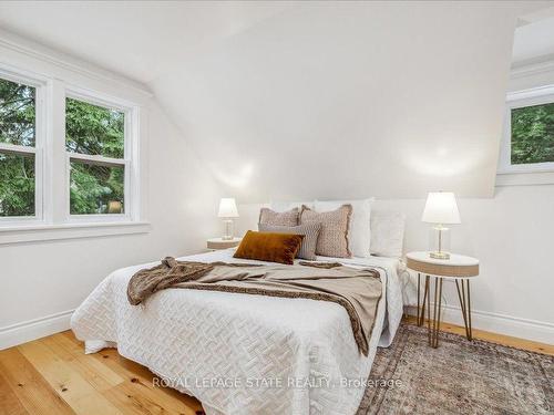 3 East St E, Grimsby, ON - Indoor Photo Showing Bedroom