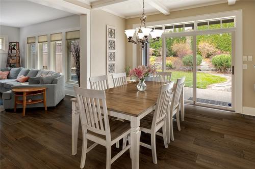 667 Quarry Avenue, Kelowna, BC - Indoor Photo Showing Dining Room