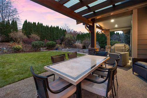 667 Quarry Avenue, Kelowna, BC - Outdoor With Deck Patio Veranda