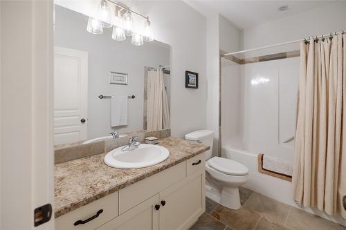 667 Quarry Avenue, Kelowna, BC - Indoor Photo Showing Bathroom