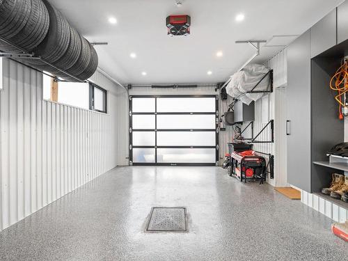 Garage - 138 Ch. De Touraine, Saint-Sauveur, QC - Indoor Photo Showing Garage