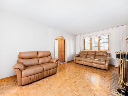 Salon - 3540 Rue Tétrault, Montréal (Saint-Laurent), QC - Indoor Photo Showing Living Room