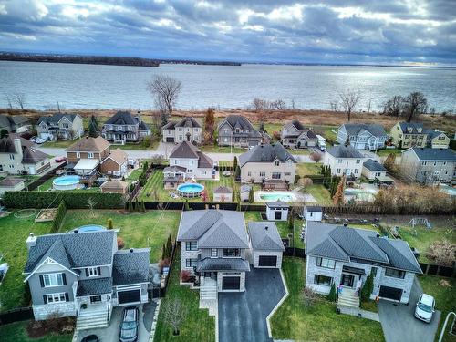 Aerial photo - 317 Rue Du Noroît, Salaberry-De-Valleyfield, QC - Outdoor With Body Of Water With View