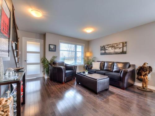 Living room - 317 Rue Du Noroît, Salaberry-De-Valleyfield, QC - Indoor Photo Showing Living Room