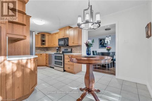 37 - 295 Water Street, Guelph (Old University), ON - Indoor Photo Showing Kitchen