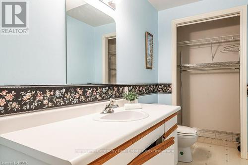 3975 Tannahill Street, Perth East (Shakespeare), ON - Indoor Photo Showing Bathroom