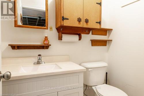 3975 Tannahill Street, Perth East (Shakespeare), ON - Indoor Photo Showing Bathroom