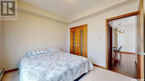 404 2101 Heseltine Road, Regina, SK - Indoor Photo Showing Bedroom