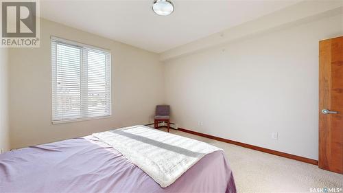 404 2101 Heseltine Road, Regina, SK - Indoor Photo Showing Bedroom