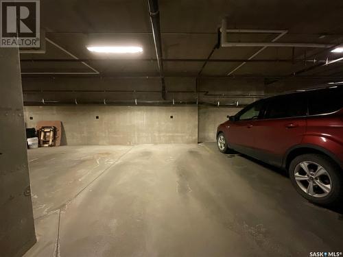 404 2101 Heseltine Road, Regina, SK - Indoor Photo Showing Garage