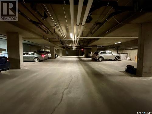 404 2101 Heseltine Road, Regina, SK - Indoor Photo Showing Garage