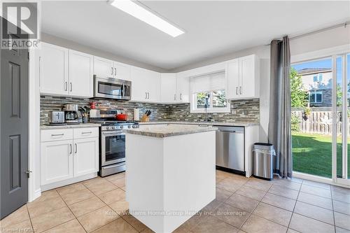 40 Pettitt Drive, Guelph (Grange Hill East), ON - Indoor Photo Showing Kitchen With Stainless Steel Kitchen With Upgraded Kitchen