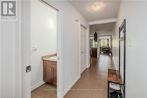 100 Mussen Street, Guelph (Brant), ON - Indoor Photo Showing Other Room