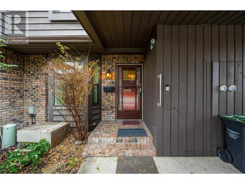 1995 Burtch Road Unit# 108, Kelowna, BC - Outdoor