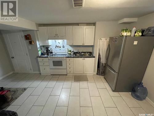 1111 23Rd Street W, Saskatoon, SK - Indoor Photo Showing Kitchen