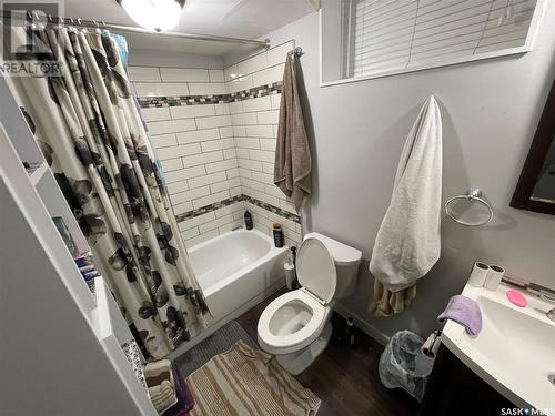 1111 23Rd Street W, Saskatoon, SK - Indoor Photo Showing Bathroom