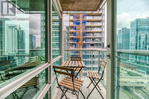 3308 - 81 Navy Wharf Court, Toronto, ON - Indoor